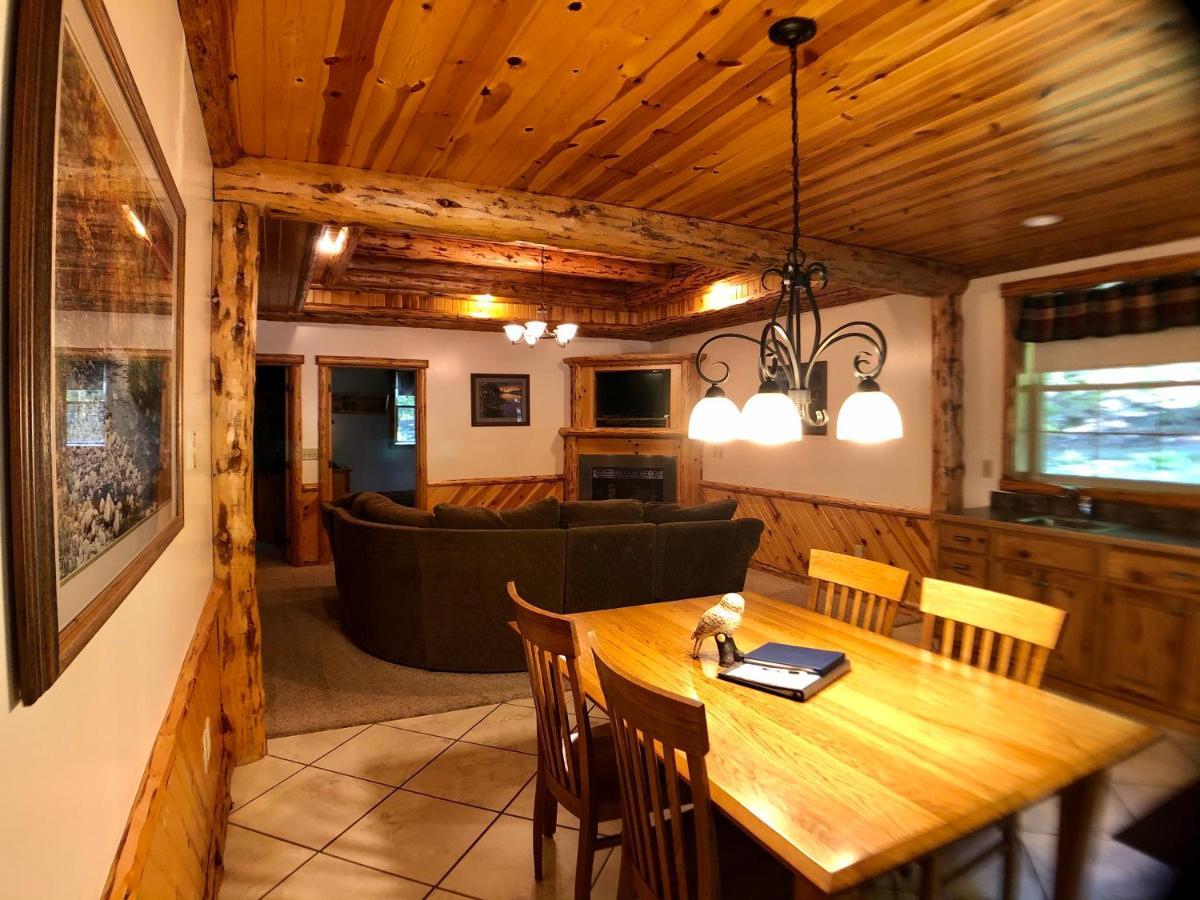 Sojourner'S Lodge & Log Cabin Suites Dundee ภายนอก รูปภาพ