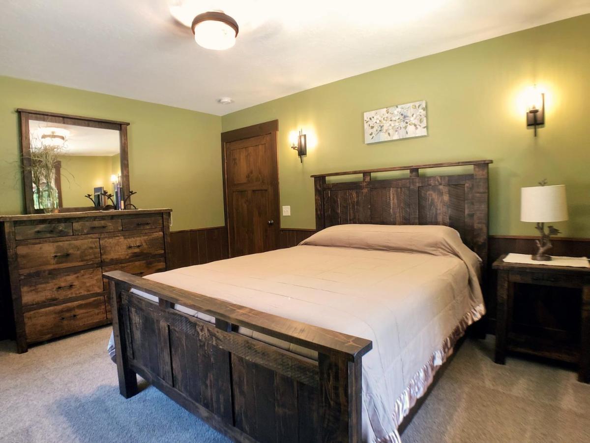 Sojourner'S Lodge & Log Cabin Suites Dundee ภายนอก รูปภาพ