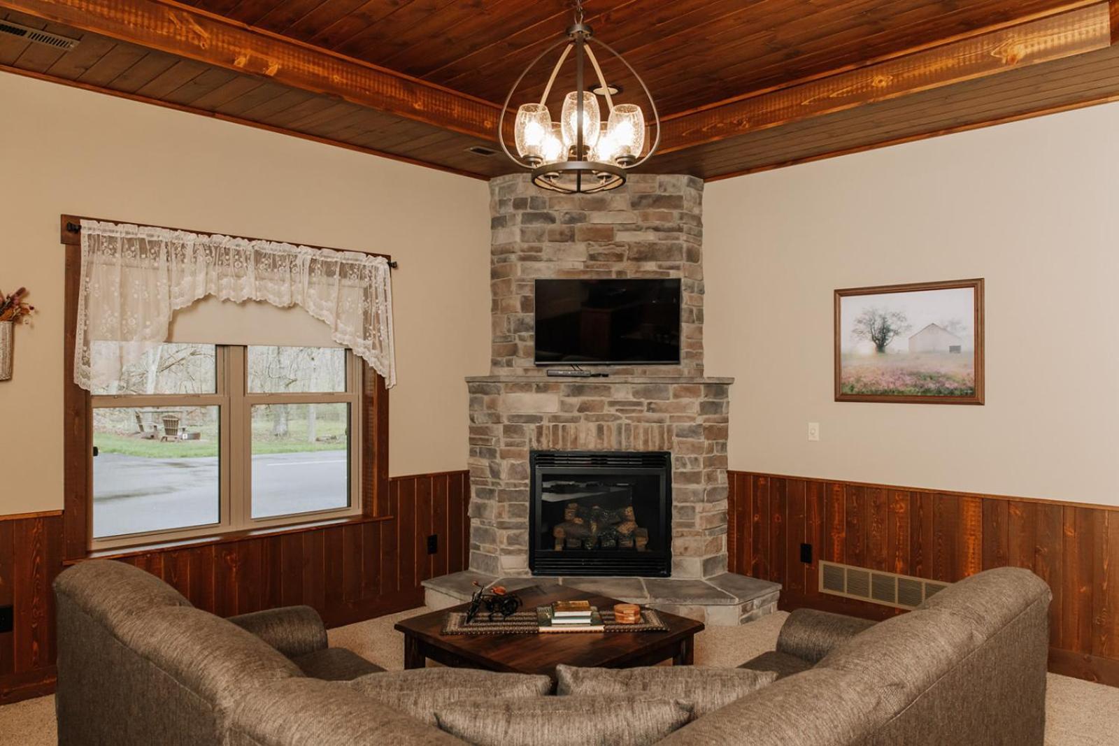 Sojourner'S Lodge & Log Cabin Suites Dundee ภายนอก รูปภาพ
